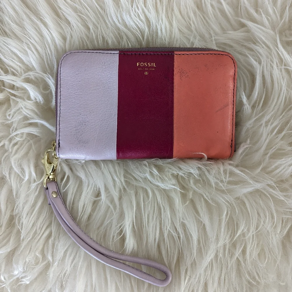 Fossil Wallet - Picture 1 of 3